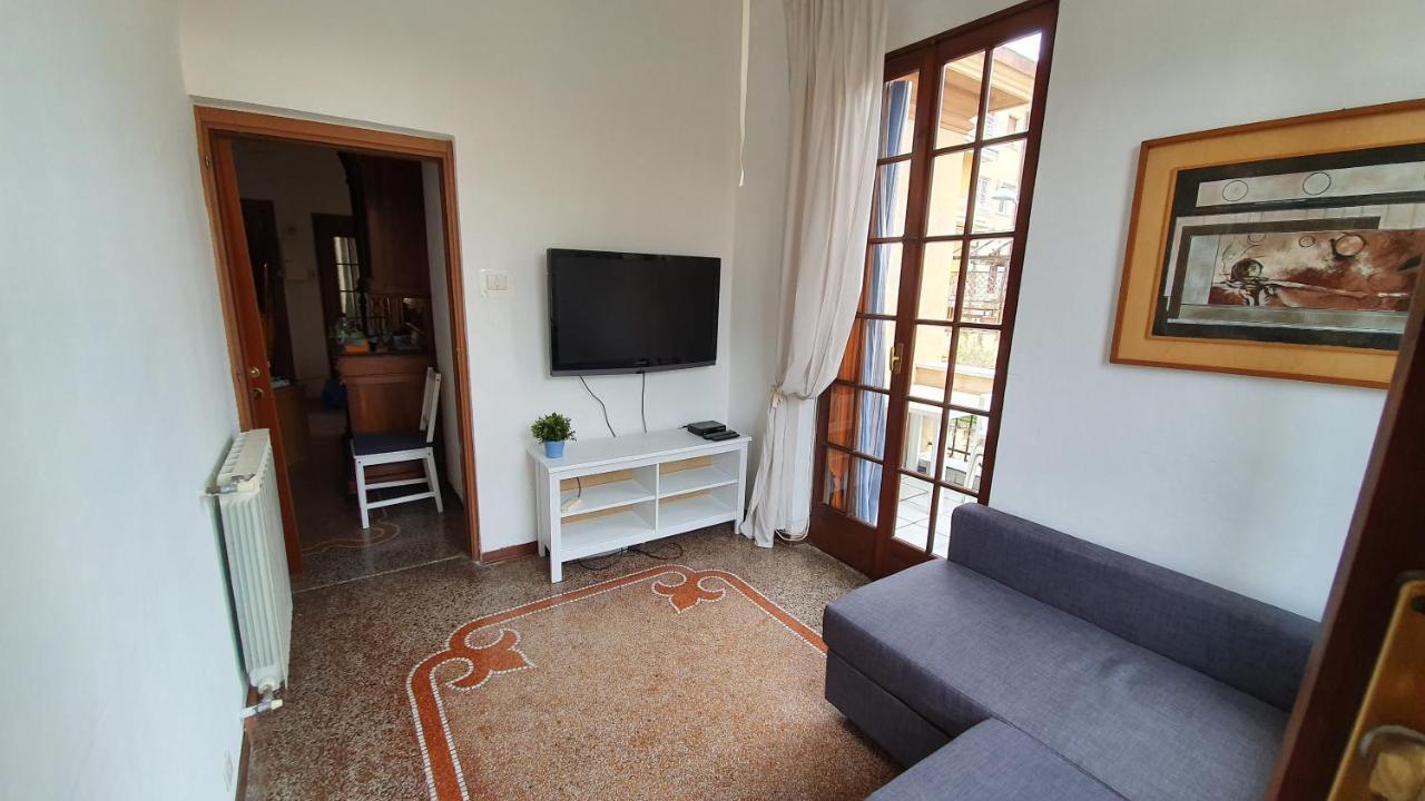 Casa Indipendente A 200 Metri Dal Mare Apartment Varazze Exterior photo